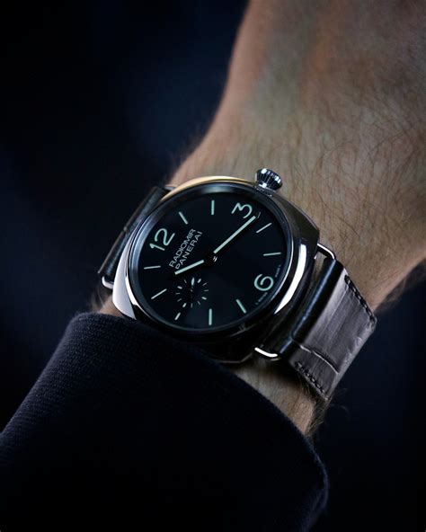 panerai pam 337 review.